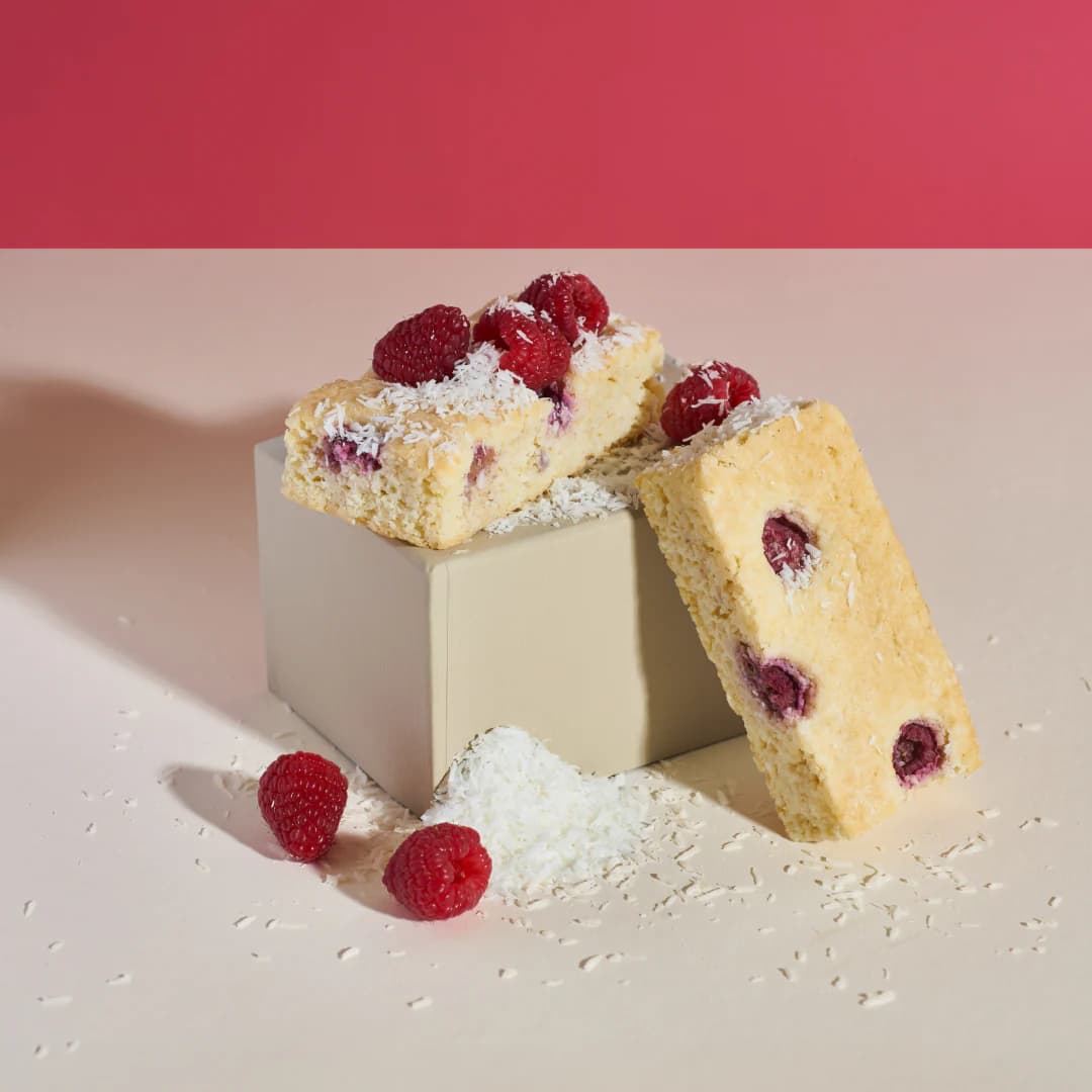 Pure Cakes Kokos-Himbeer-Kuchen Stück 55g – Bild 1